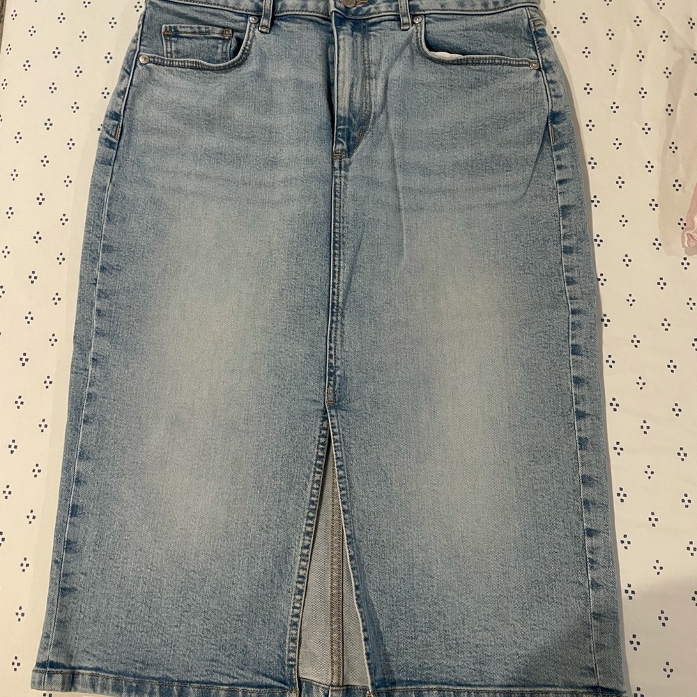 Denim skirt